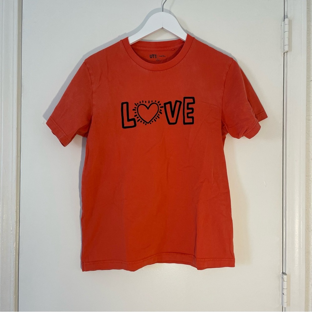 UNIQLO UT Keith Haring Men’s Red 'LOVE' Graphic T-Shirt